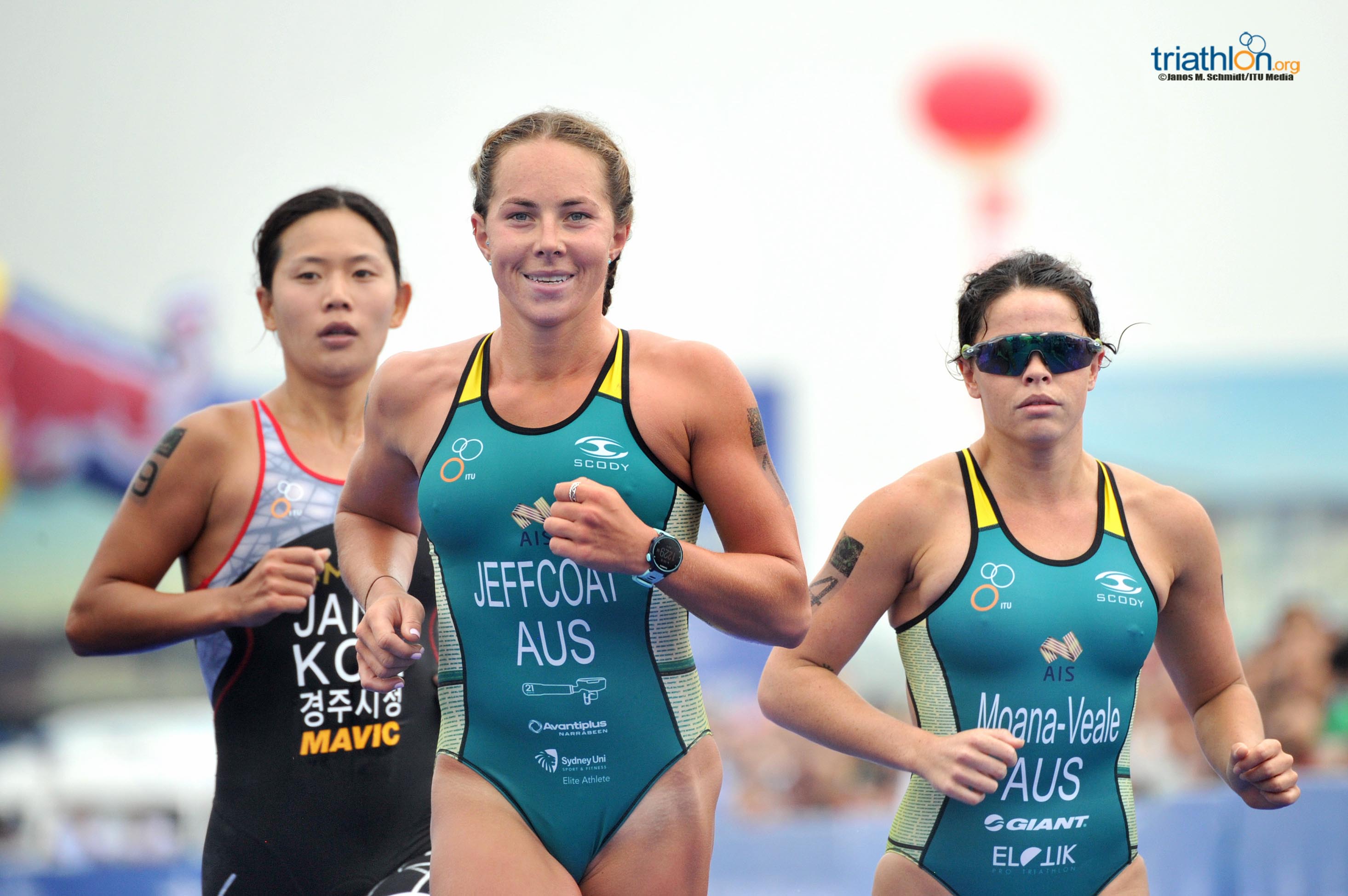 Semi-final battles see top athletes qualify for World Cup Finals in Chengdu  • World Triathlon