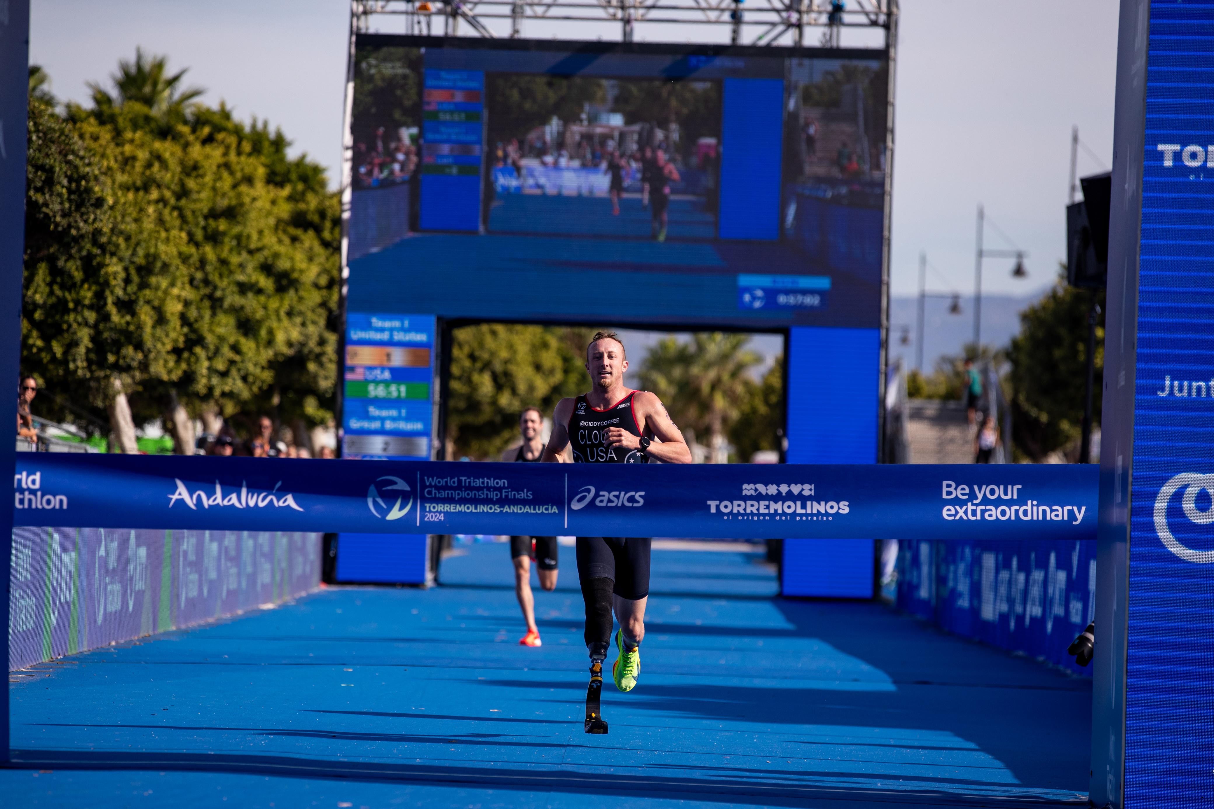 USA win gold in Torremolinos_PARA